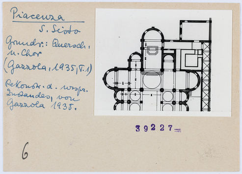 Vorschaubild zu Raffael: Sixtinische Madonna. Piacenza, San Sisto, Grundriss , Rekonstruktion von Gazzola 1935 (Diakartei) 